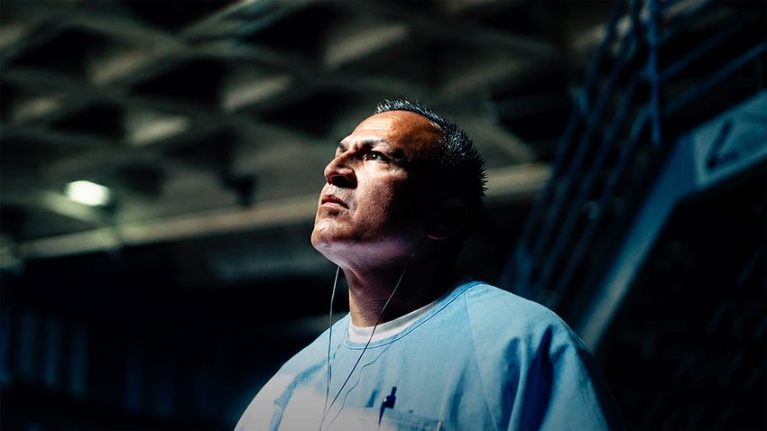  An Unlikely Taylor Swift Fan Gets Out of Prison, in “Daylight”